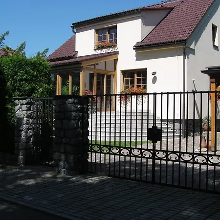 53 Zvíkovské Podhradí