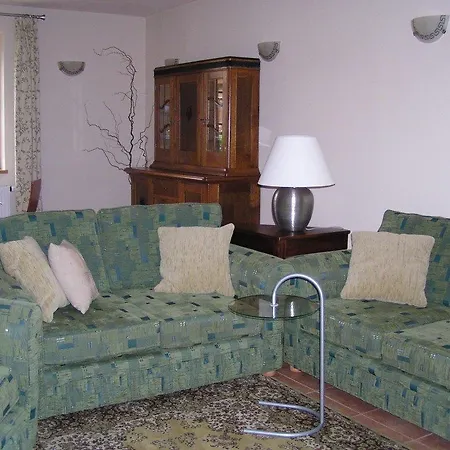 53 * Zvíkovské Podhradí